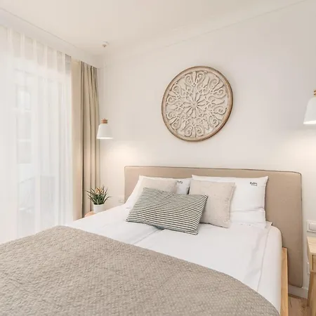 Bellmi - Parking Gratis, Plaza 5min, Komfort I Relaks Appartamento *